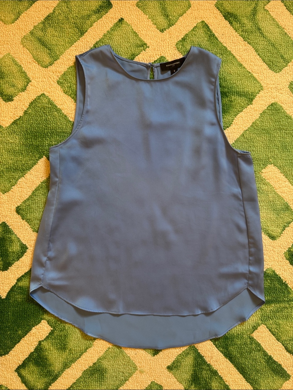 GUC Banana Republic shell top size S
